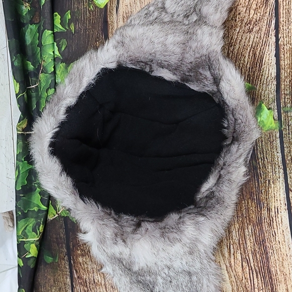 Fur Flap Hat - Picture 6 of 7